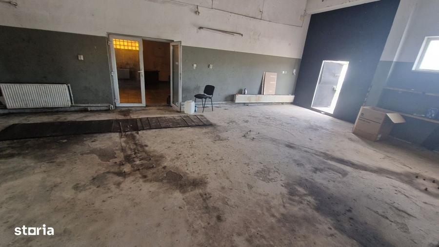 Spațiu comercial, de 200 mp, în Central