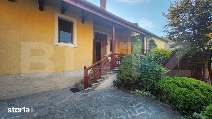 Casă cu 3 camere cu Teren 385 Mp în Central