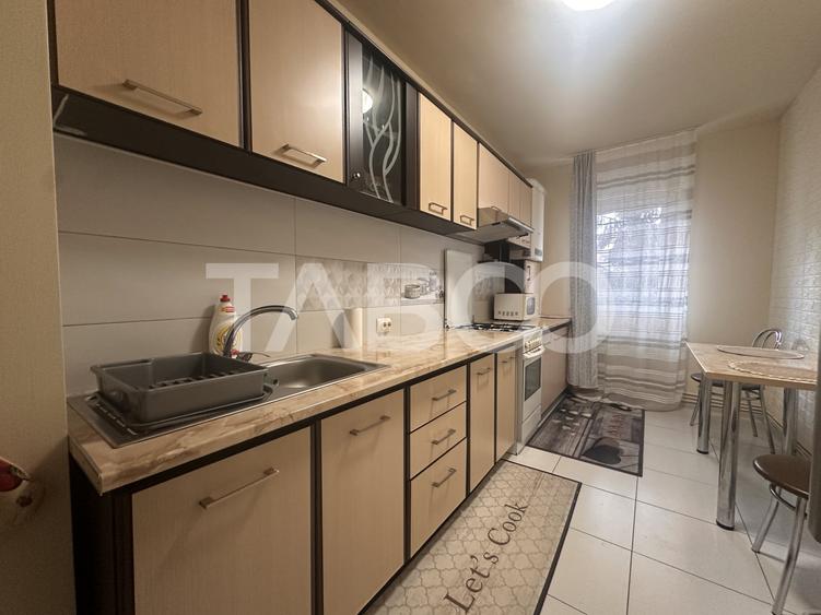 Apartament cu 3 camere decomandat, mobilat în Terezian