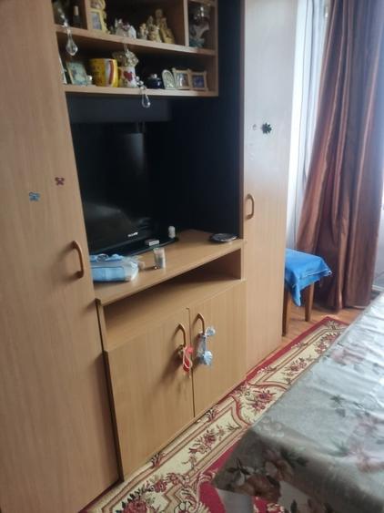 Apartament cu 3 camere semidecomandat în Sălaj