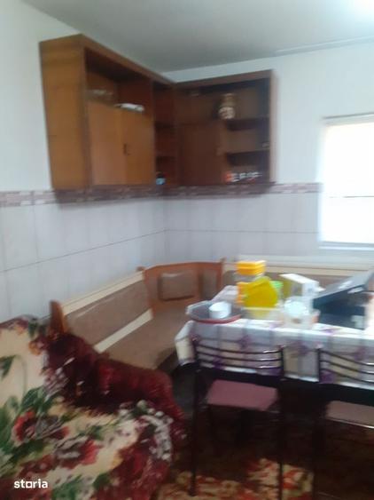 Casă cu 4 camere în Fetești-Gară