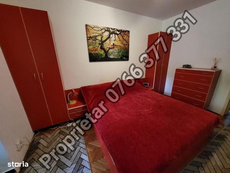 Apartament cu 3 camere semidecomandat în Titan