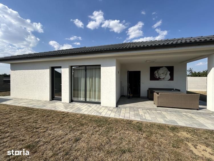 Casă cu 3 camere cu Teren 470 Mp în Central
