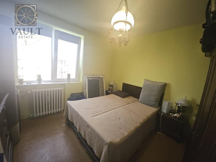 Apartament cu 3 camere decomandat în Tineretului
