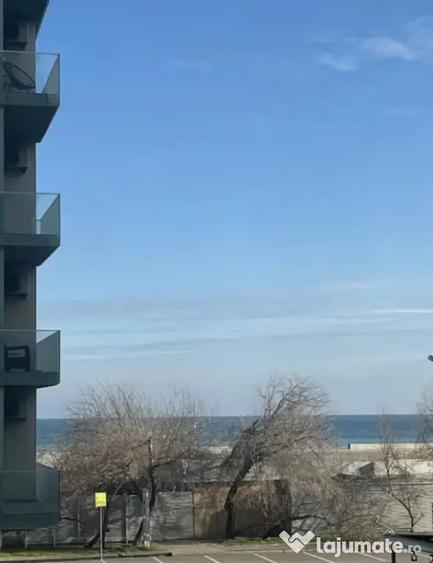 Apartament cu 3 camere semidecomandat în Nord