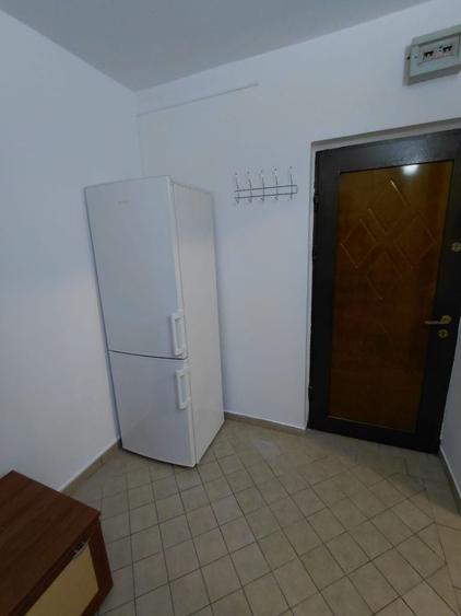 Garsonieră decomandată în Drumul Carului