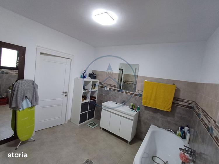 Casă cu 3 camere cu Teren 940 Mp în Unirea