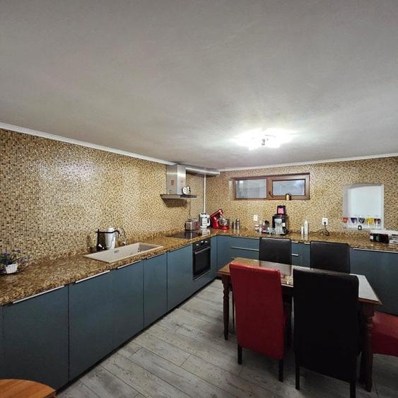 Casă individuală cu 4 camere cu Canalizare în Ana Ipătescu