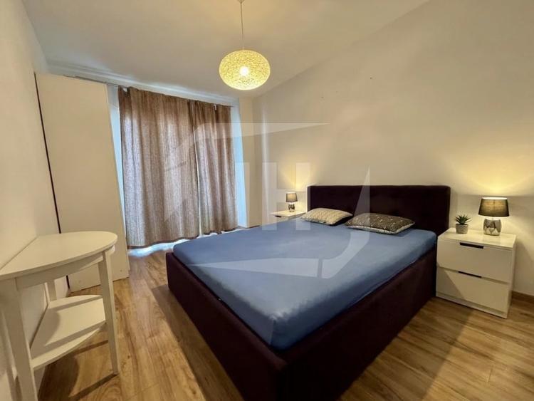 Apartament cu 2 camere semidecomandat, mobilat în Bună Ziua