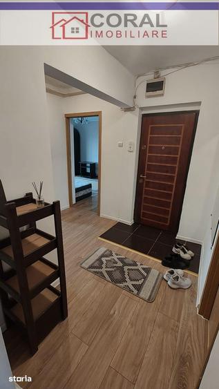 Apartament cu 3 camere în Decebal