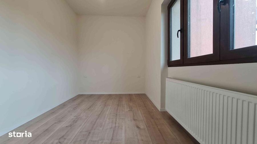 Casă cu 4 camere în Decebal