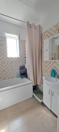 Apartament cu 2 camere decomandat în Bragadiru