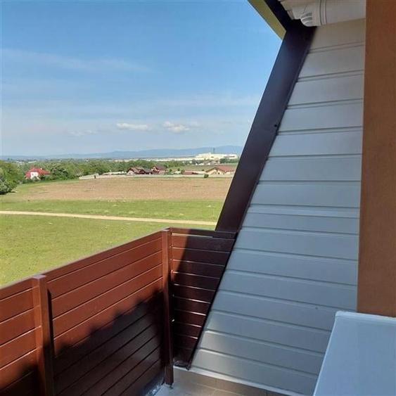 Apartament cu 2 camere decomandat în Sânpetru