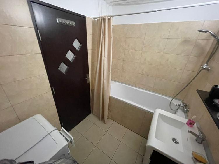 Apartament cu 2 camere decomandat în 1 Decembrie 1918