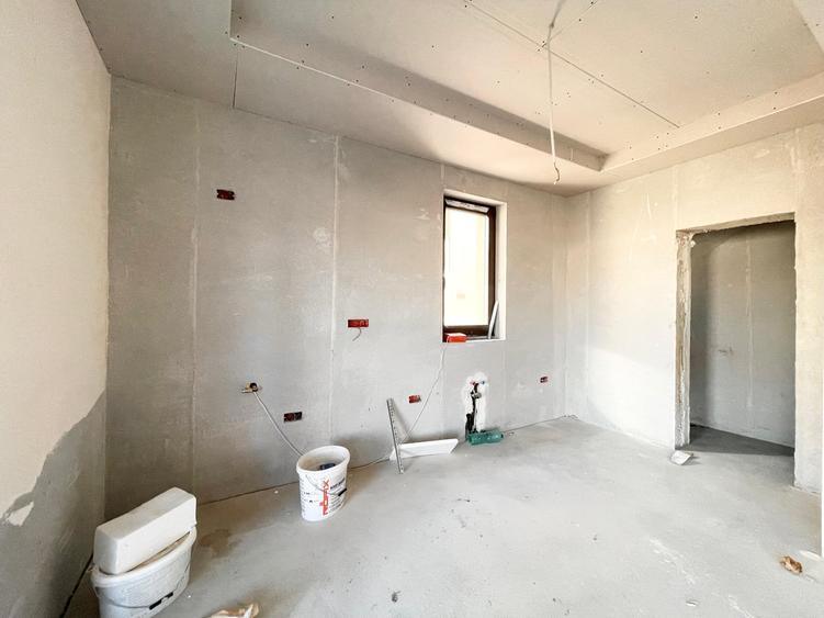 Duplex cu 5 camere cu Canalizare în Moșnița Nouă
