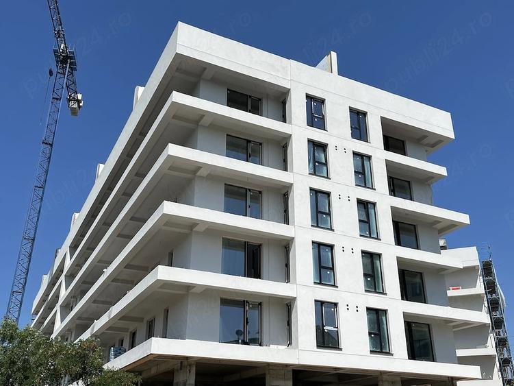 Apartament cu 3 camere decomandat în Vitan