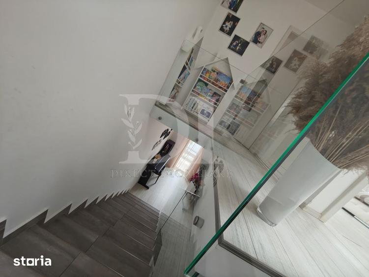 Duplex cu 4 camere cu Canalizare în Florești