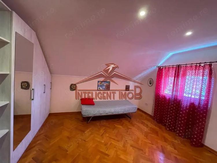 Casă cu 5 camere cu Teren 900 Mp în Hurez