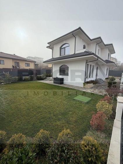 Casă individuală cu 5 camere cu Teren 400 Mp în Dezmir