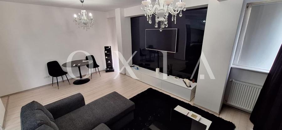 Apartament cu 2 camere semidecomandat, mobilat în Aradului
