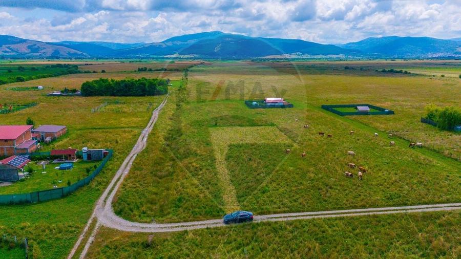 Teren Construcții intravilan de 670 mp, în Prejmer