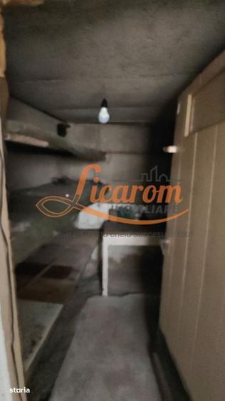 Casă cu 3 camere semidecomandat în Blumăna