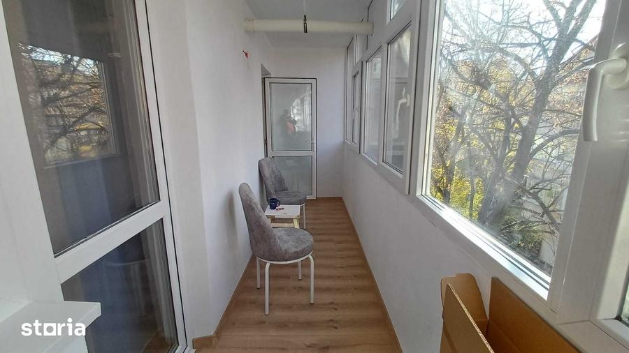 Apartament cu 3 camere decomandat în Târgu Cucu