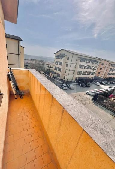 Apartament cu 2 camere semidecomandat în Valea Adâncă