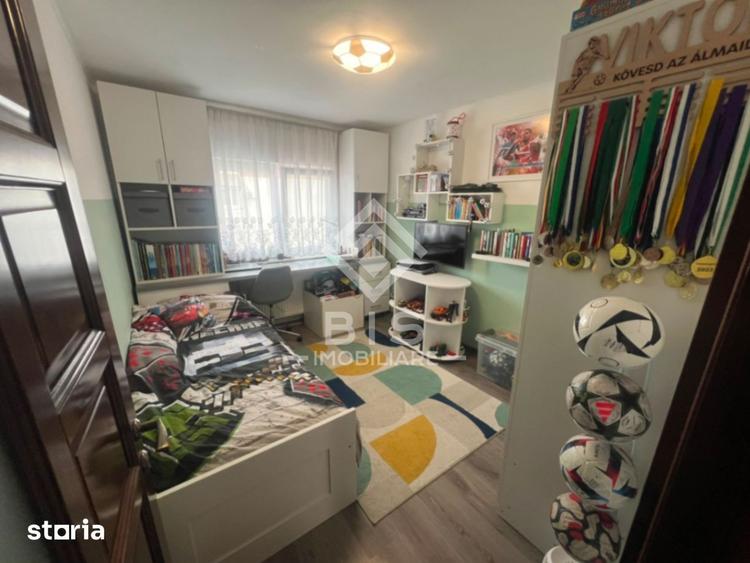 Apartament cu 4 camere, mobilat în Central