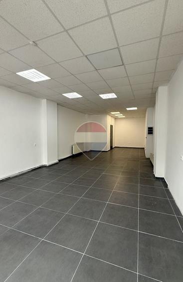 Spațiu comercial, de 63 mp, în Central