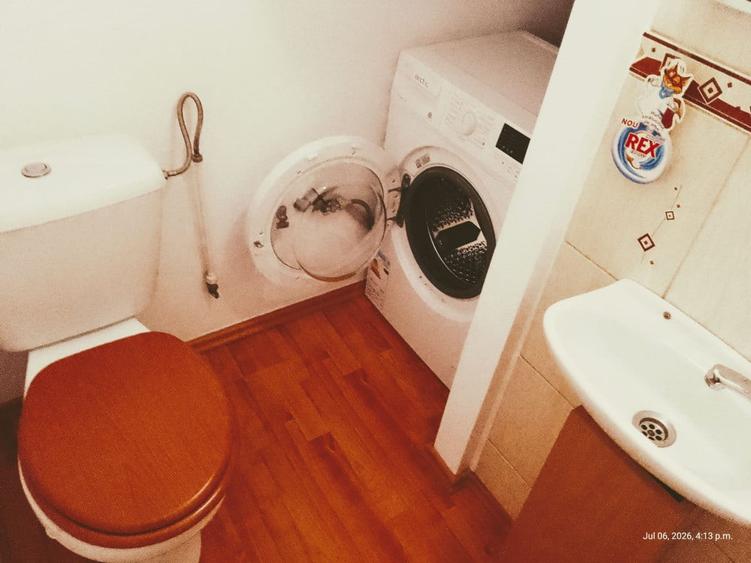 Apartament cu 3 camere decomandat în Valea Aurie
