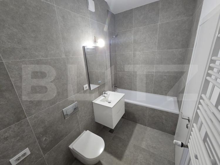 Apartament cu 2 camere decomandat în Baza 3