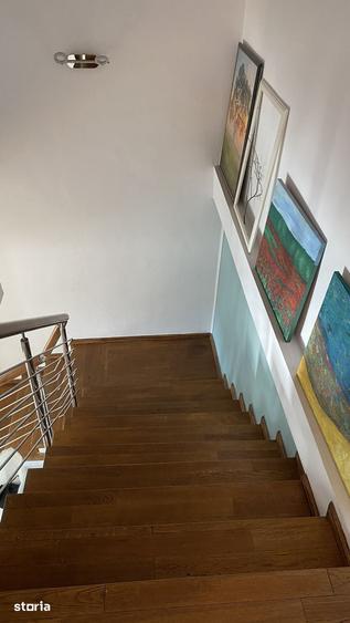 Apartament cu 4 camere în Titan