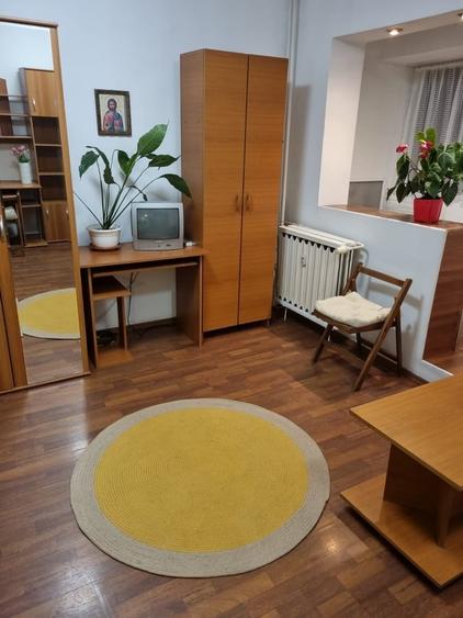 Garsonieră decomandată în Rahova