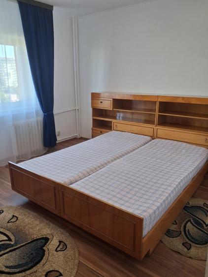 Apartament cu 2 camere decomandat în Sebastian