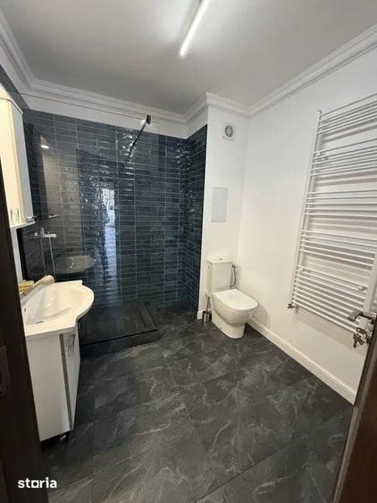 Spațiu comercial, de 52 mp, în Central