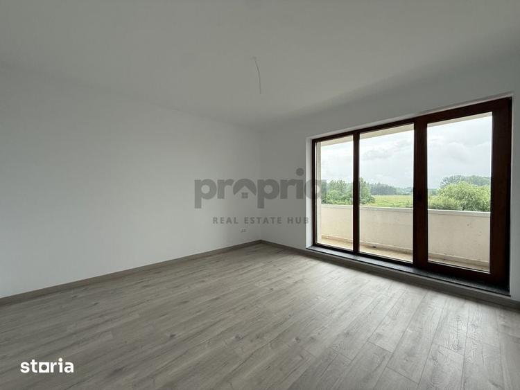 Apartament cu 3 camere în Tractorul — fotografia 1