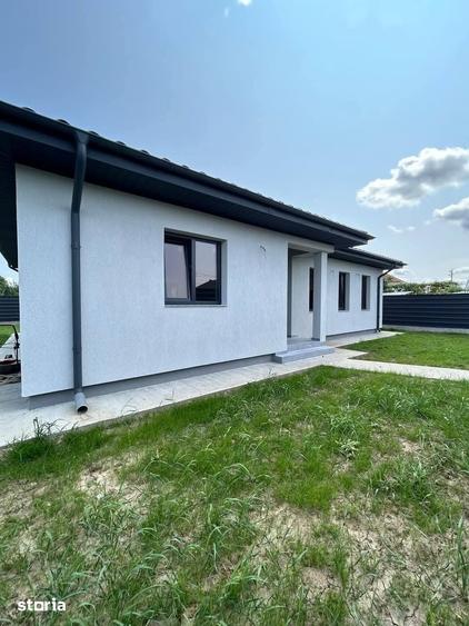 Casă cu 4 camere cu Teren 700 Mp în Central