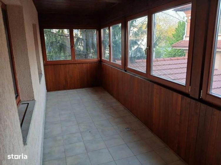 Casă cu 5 camere cu Canalizare în Giurgiului
