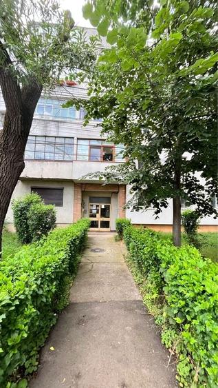 Apartament cu 4 camere decomandat în Ultracentral