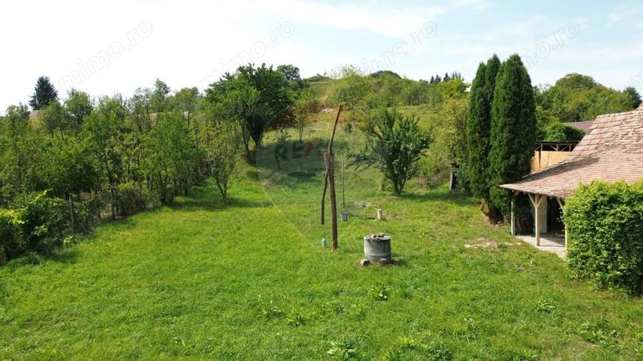Casă cu Teren 1138 Mp în Moardăș