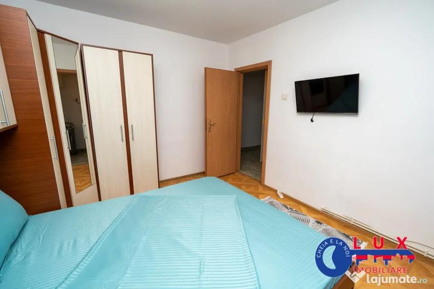 Apartament cu 2 camere decomandat în Faleză