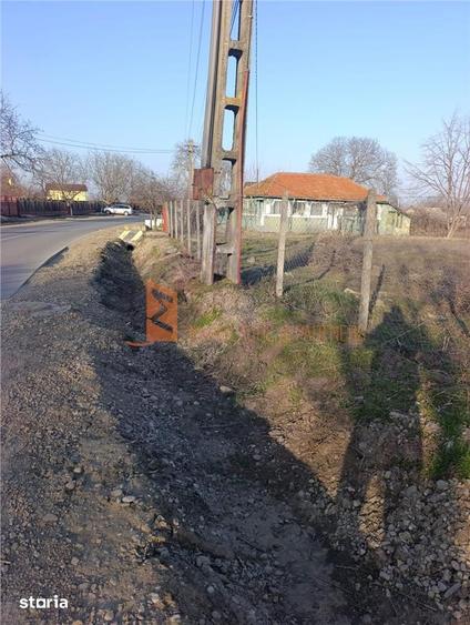 Teren de 4232 mp, în Merei