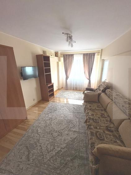 Apartament cu 4 camere decomandat, mobilat în Sud-Vest