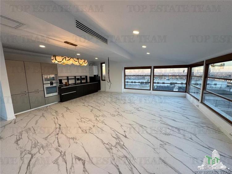 Apartament cu 5 camere decomandat, mobilat în Pipera