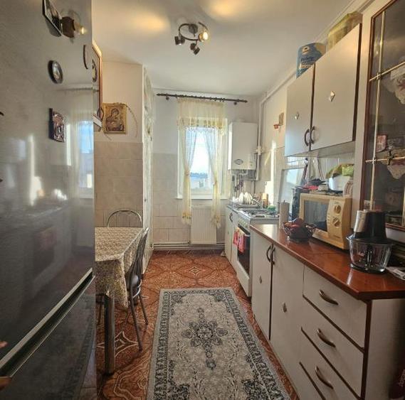 Apartament cu 2 camere semidecomandat în Astra