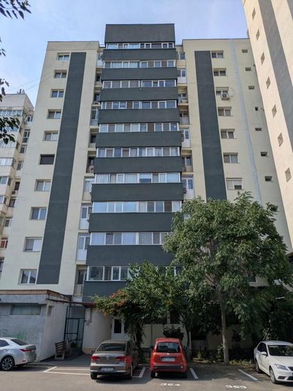 Apartament cu 3 camere decomandat în Ultracentral