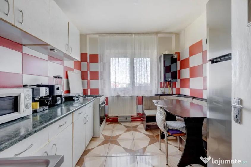 Apartament cu 2 camere semidecomandat în Central