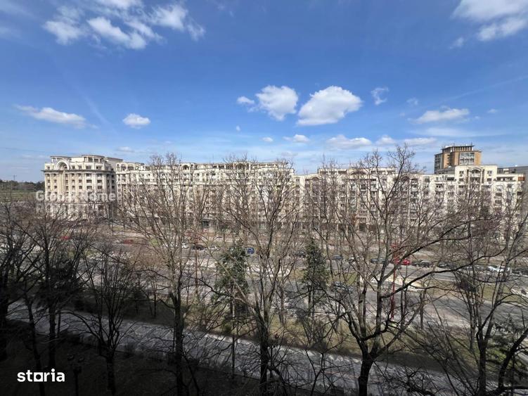 Apartament cu 4 camere semidecomandat, mobilat în Unirii