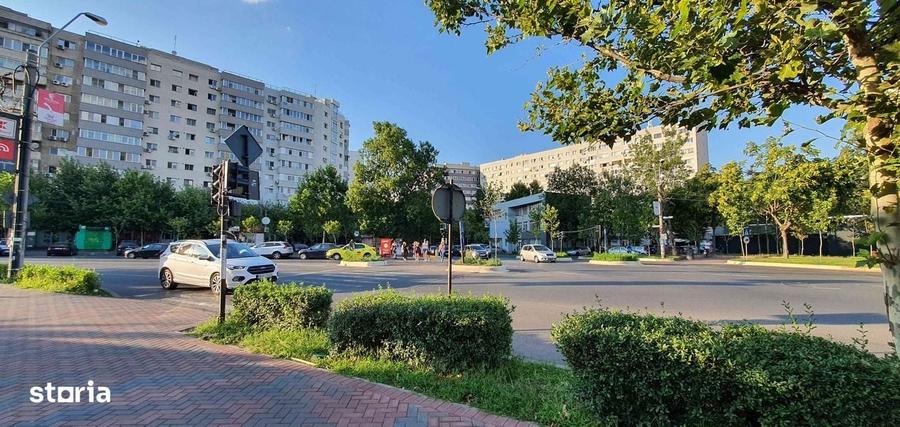 Apartament cu 3 camere, mobilat în Vitan